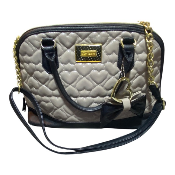 Betsey Johnson Beige and Black Quilted Crossbody Bag - Picture 2 of 13